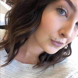 Meet your Posher, Alexandra